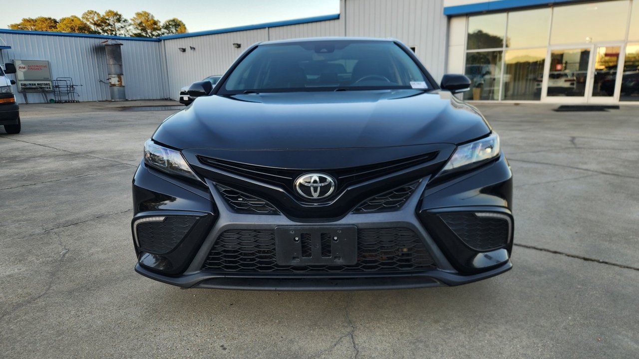 Used 2023 Toyota Camry SE FWD image 8
