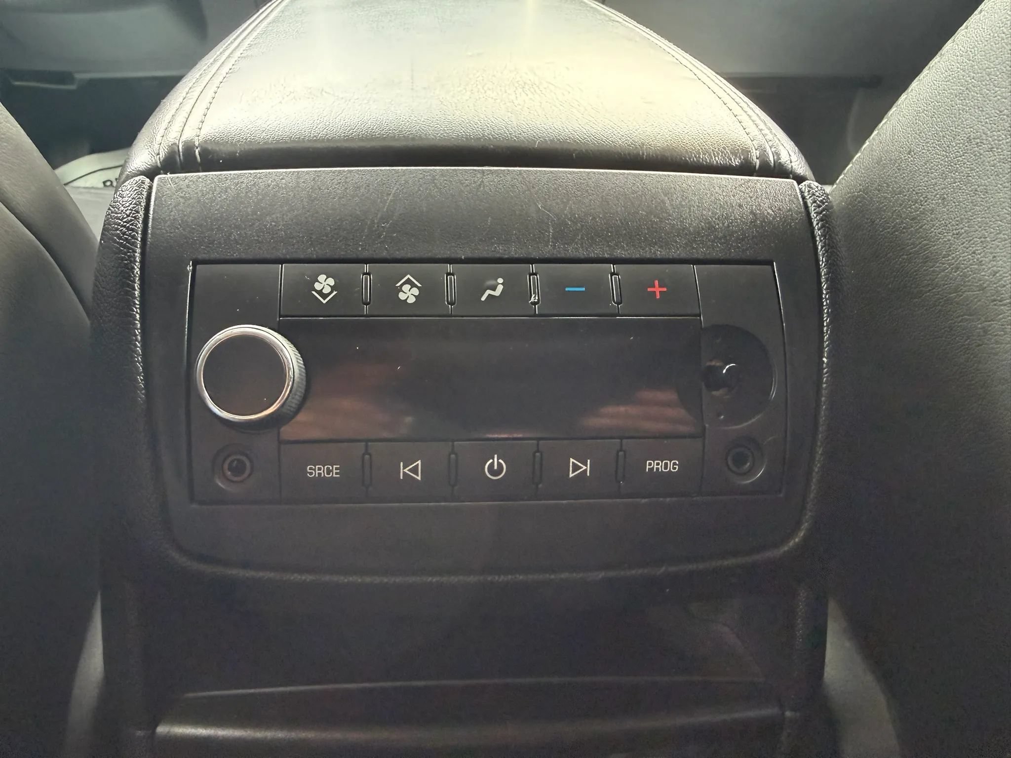 Used 2013 GMC Acadia SLT AWD/4WD image 27