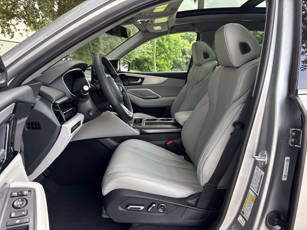 New 2026 Acura MDX w/ Technology Package FWD image 14
