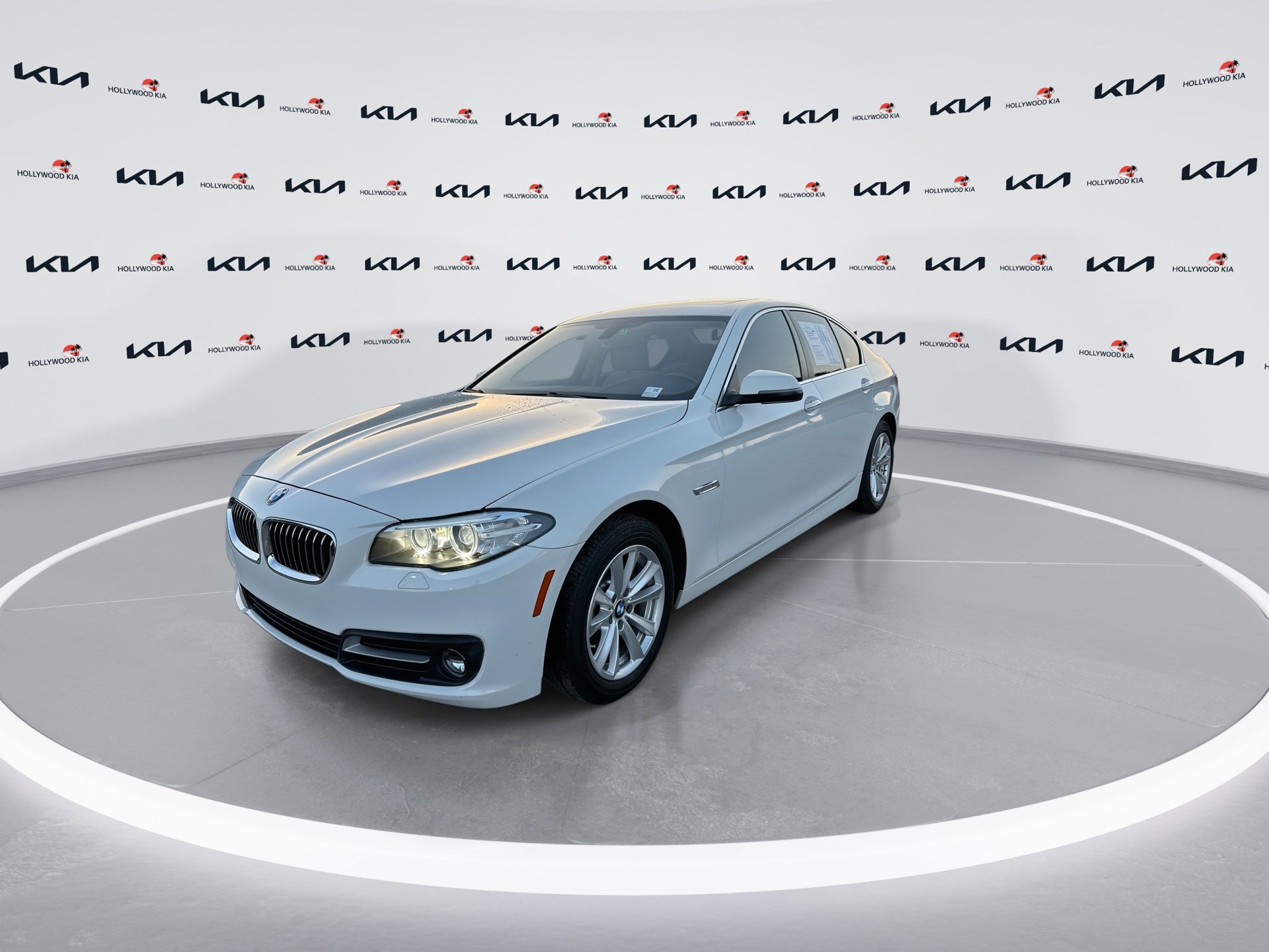 Used 2016 BMW 528i Sedan RWD image 4