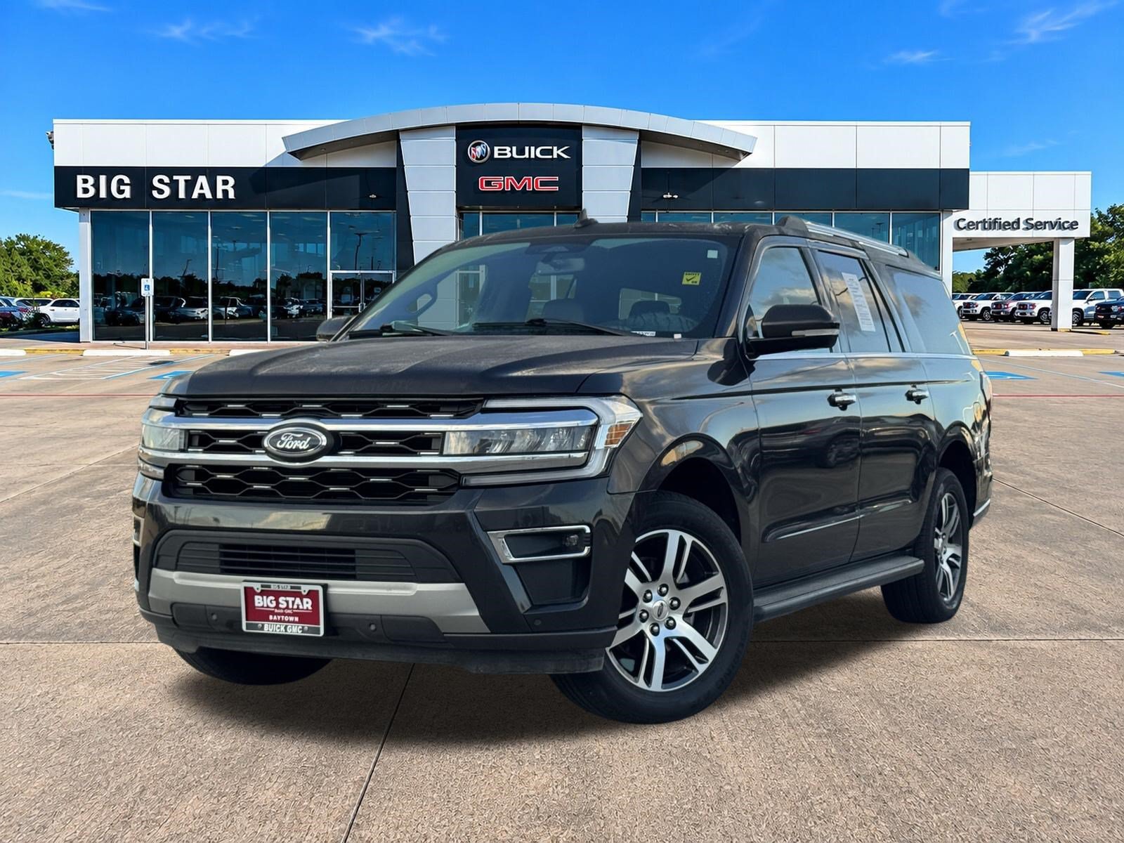 Used 2024 Ford Expedition Max Limited RWD image 2