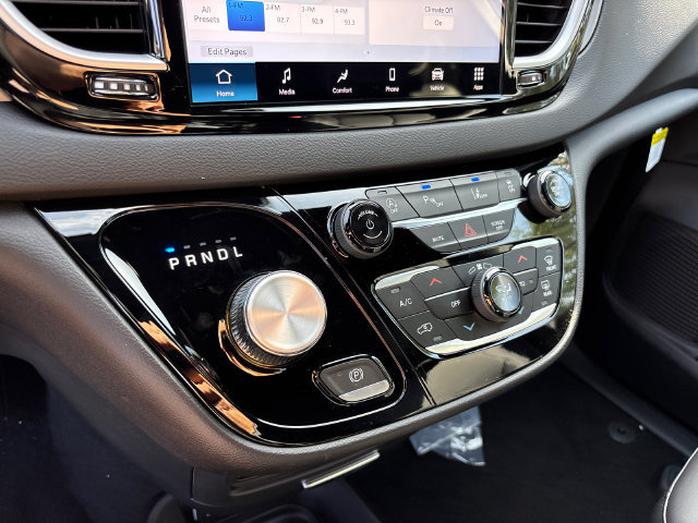 New 2027 Chrysler Pacifica LX FWD image 17