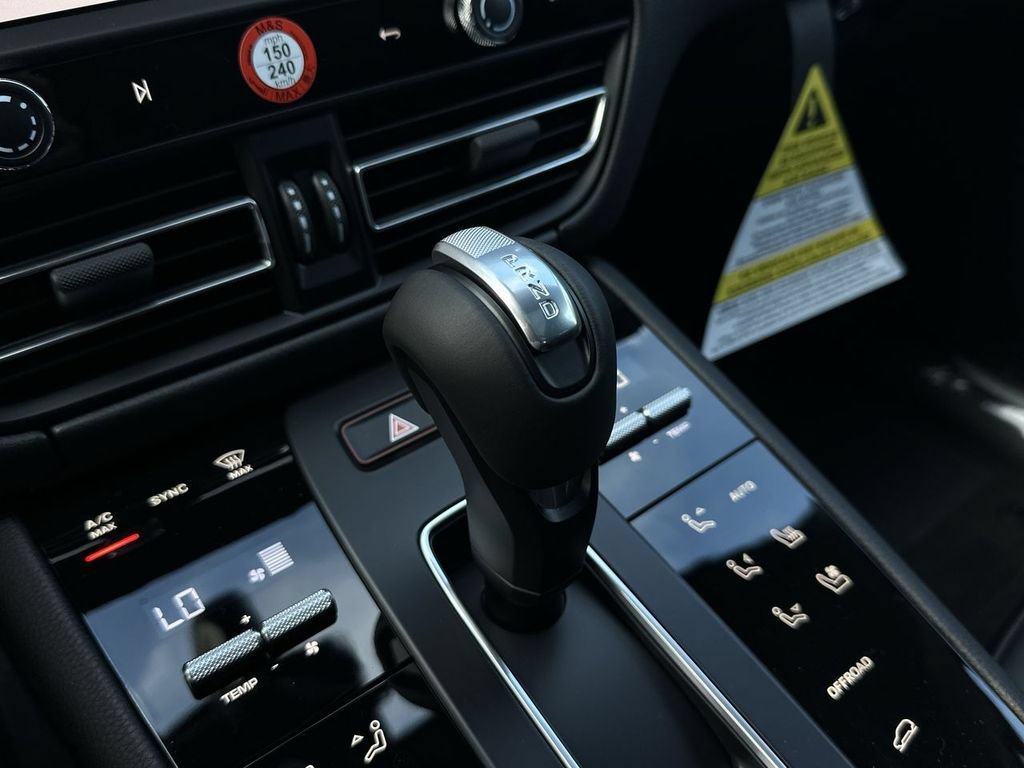 New 2026 Porsche Macan S AWD/4WD image 16