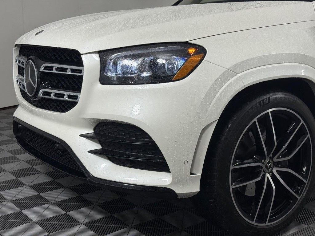 Used 2022 Mercedes-Benz GLS 580 4MATIC image 27