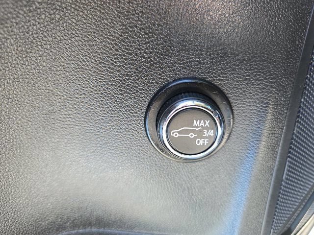 Used 2021 Buick Envision Essence w/ Sport Touring Package FWD image 21