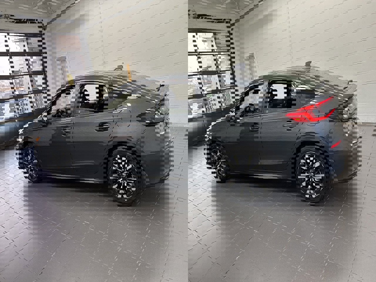 Used 2023 Honda Civic EX-L image 5