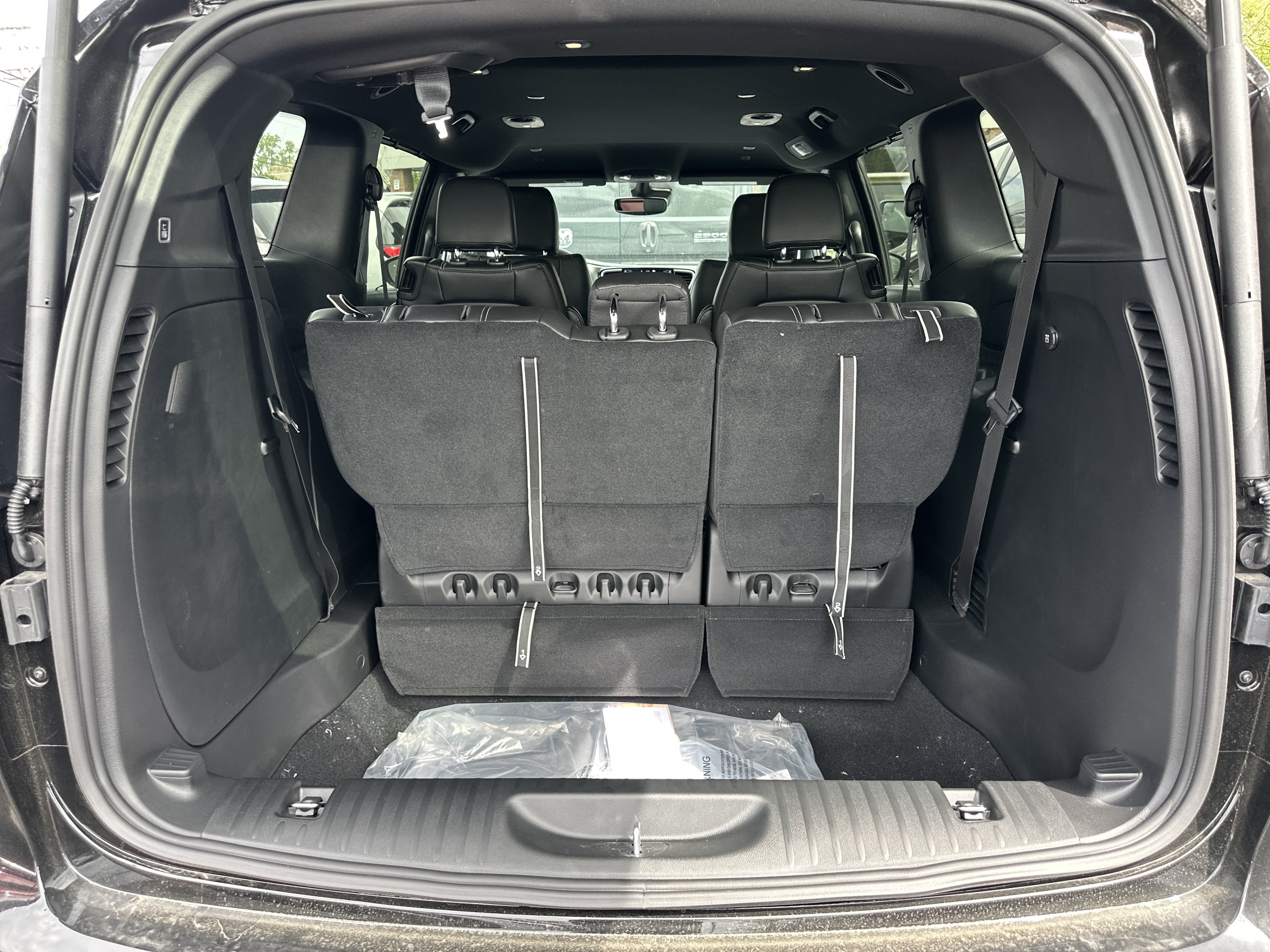 New 2027 Chrysler Pacifica Select AWD/4WD image 14