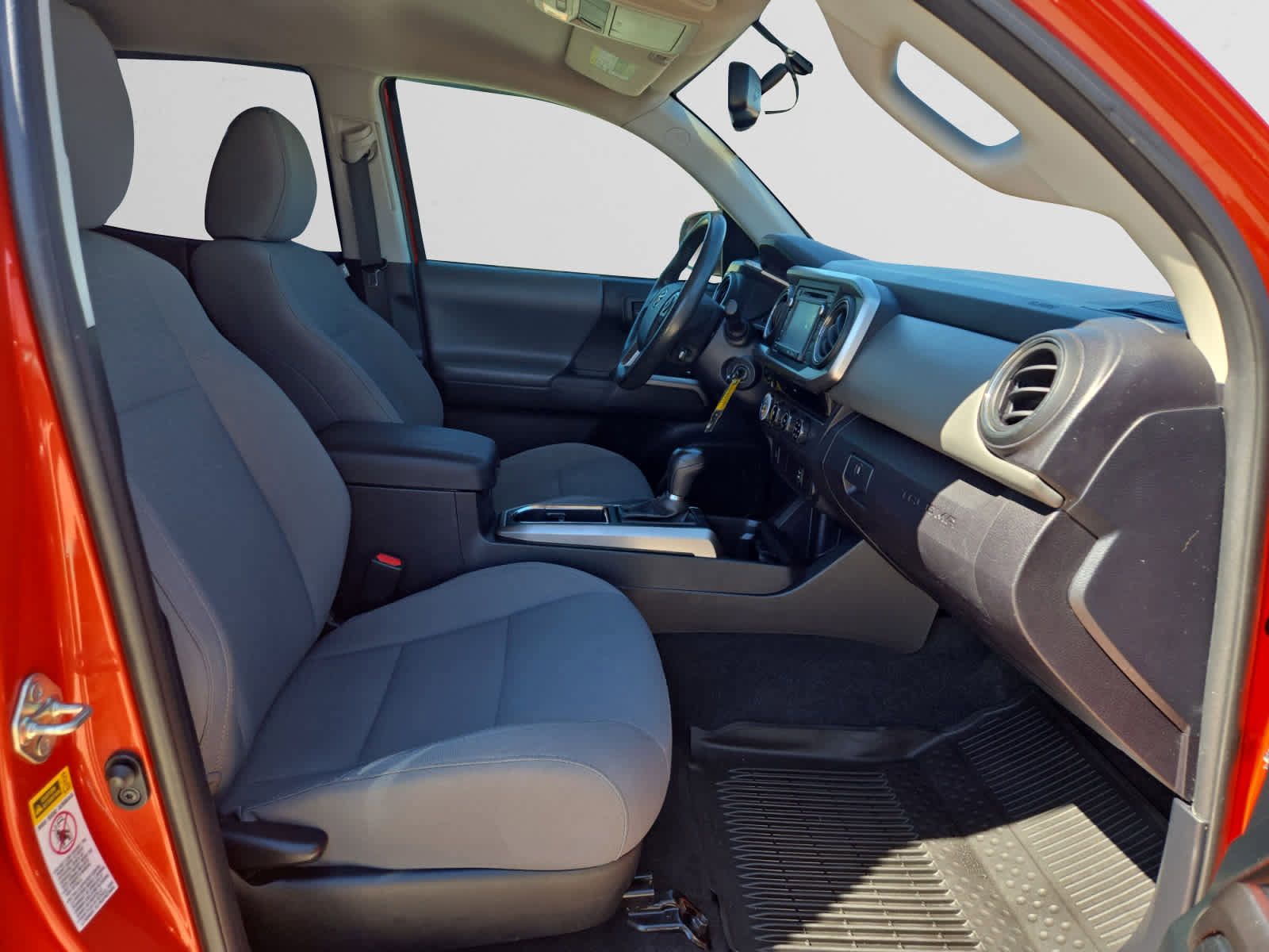 Used 2017 Toyota Tacoma SR5 w/ Tow Package image 15