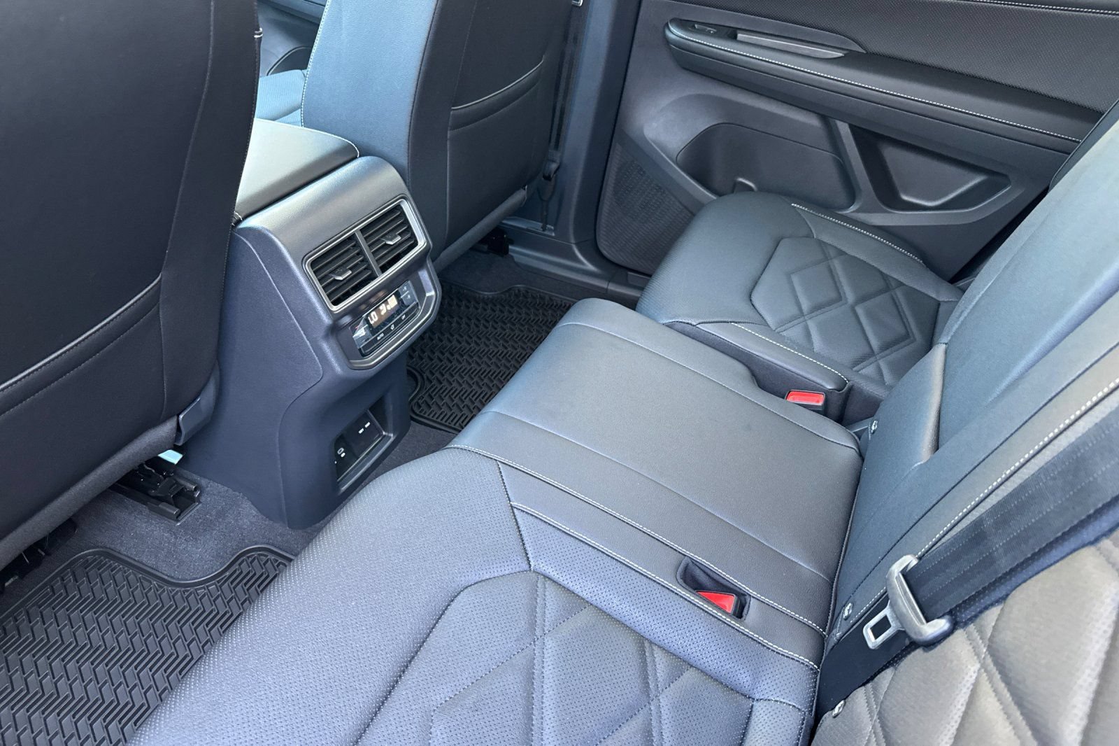 New 2026 Volkswagen Atlas SE AWD/4WD image 12