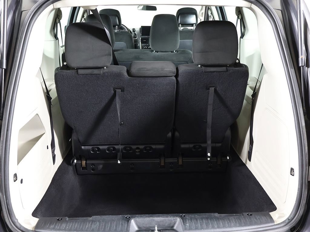 Used 2016 Dodge Grand Caravan American Value Package image 13