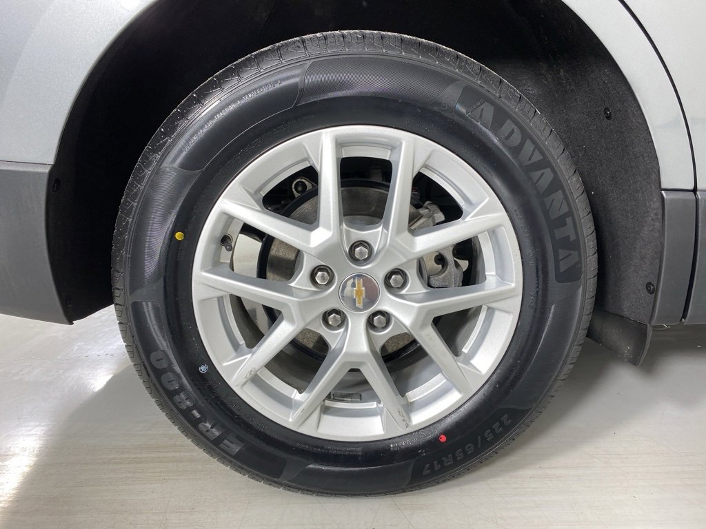 Used 2023 Chevrolet Equinox LT image 11