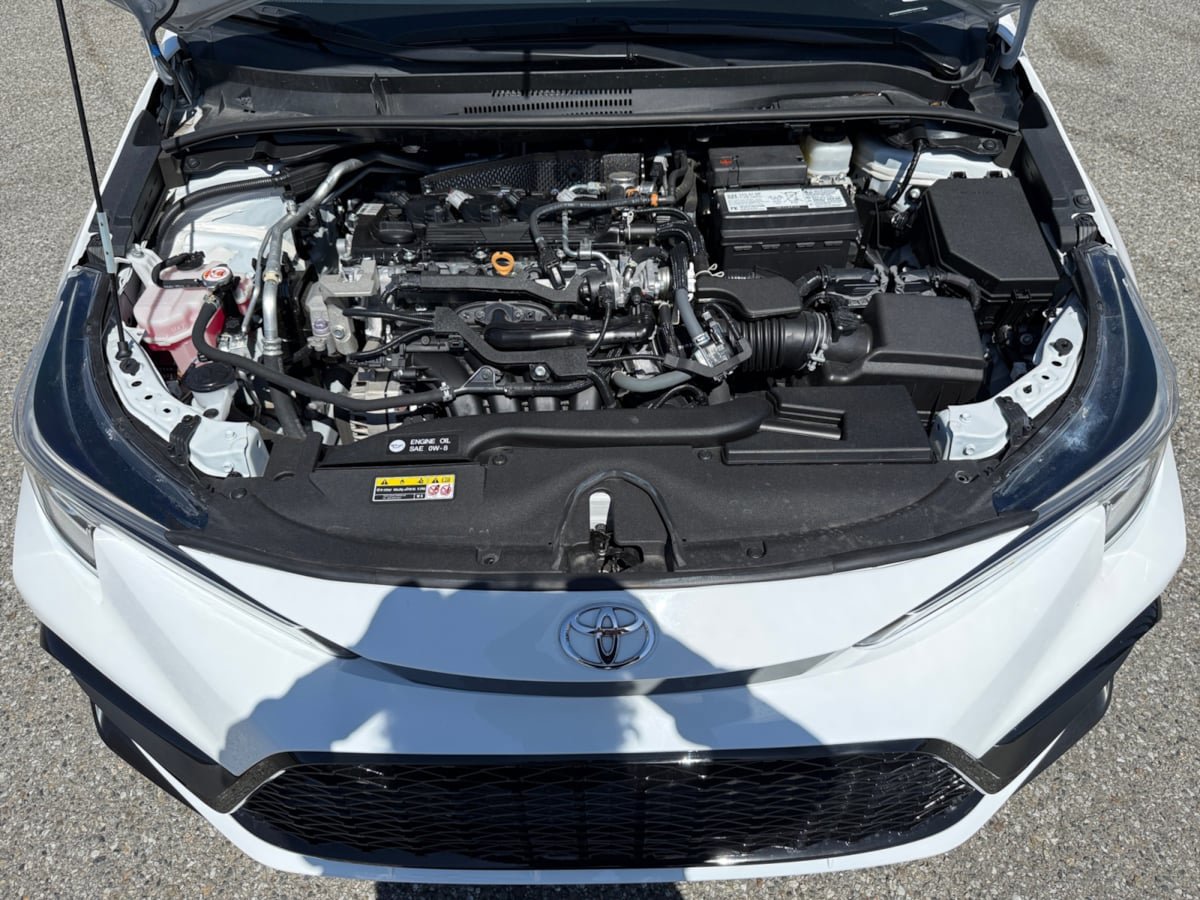 Used 2023 Toyota Corolla SE w/ Carpet Mat Package (TMS) FWD image 18