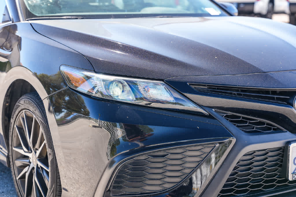 Certified 2023 Toyota Camry SE FWD image 4