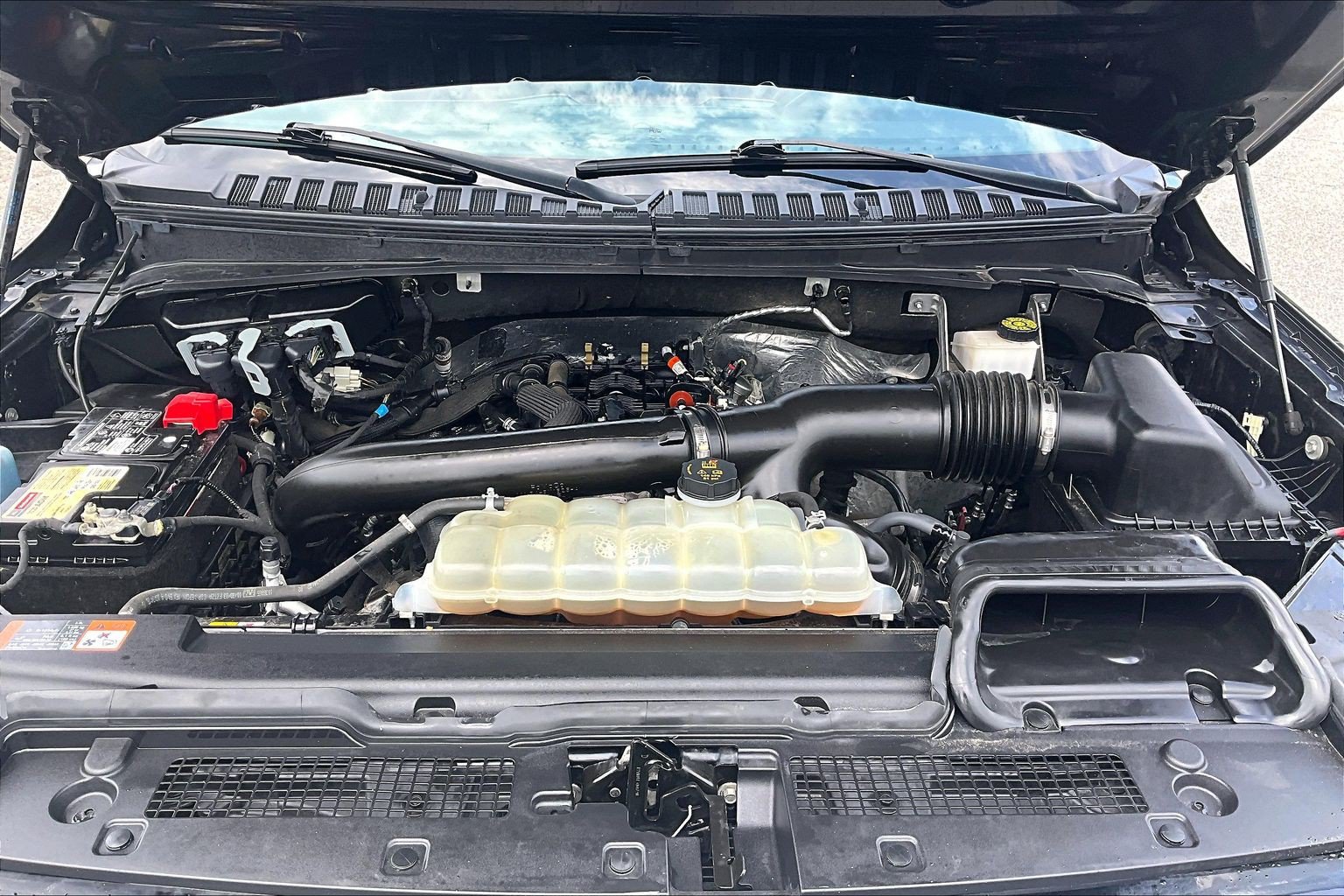 Certified 2024 Ford Expedition Limited AWD/4WD image 10