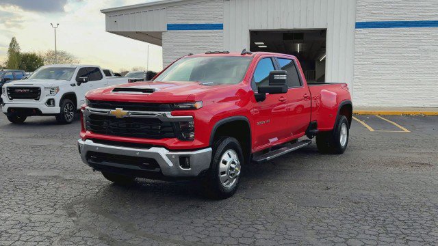 New 2026 Chevrolet Silverado 3500 LT w/ All Star Edition image 4