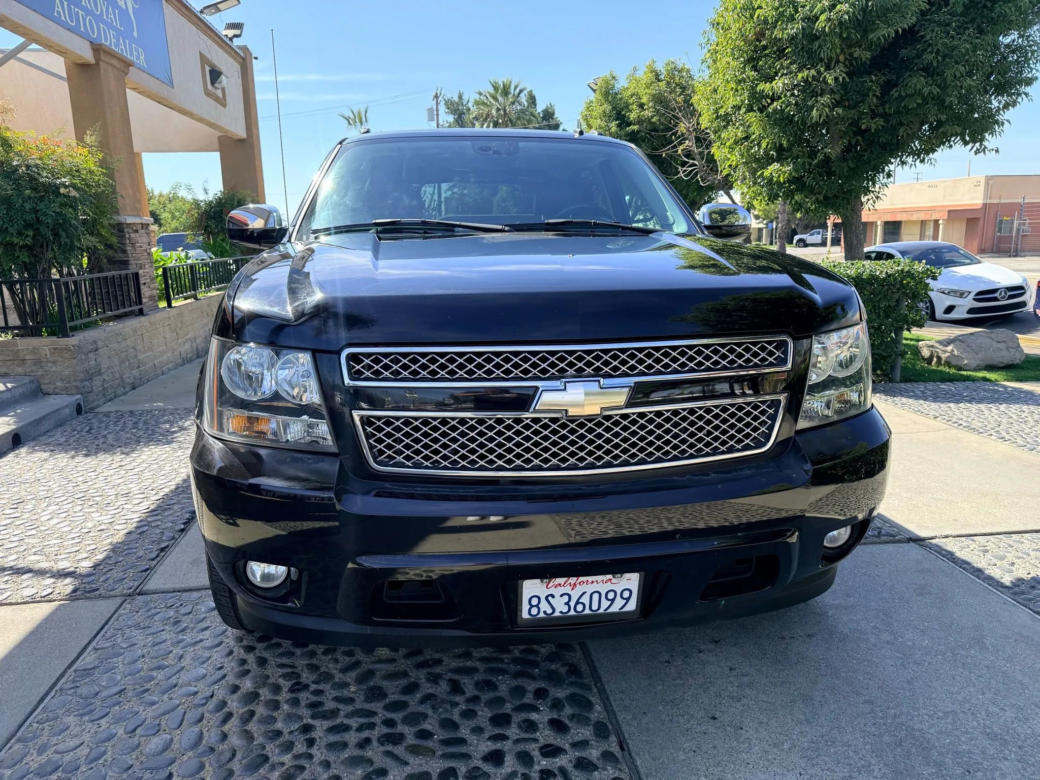 Used 2008 Chevrolet Avalanche LTZ w/ LTZ Preferred Equipment Group image 2