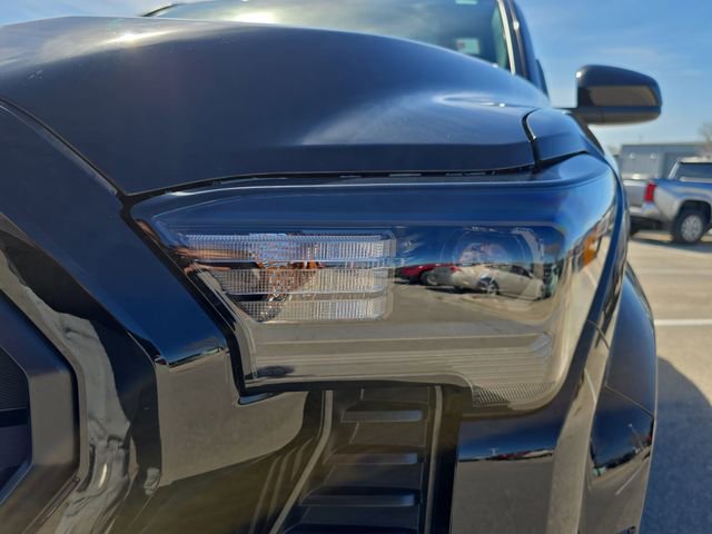 Used 2025 Toyota Tacoma SR5 image 30