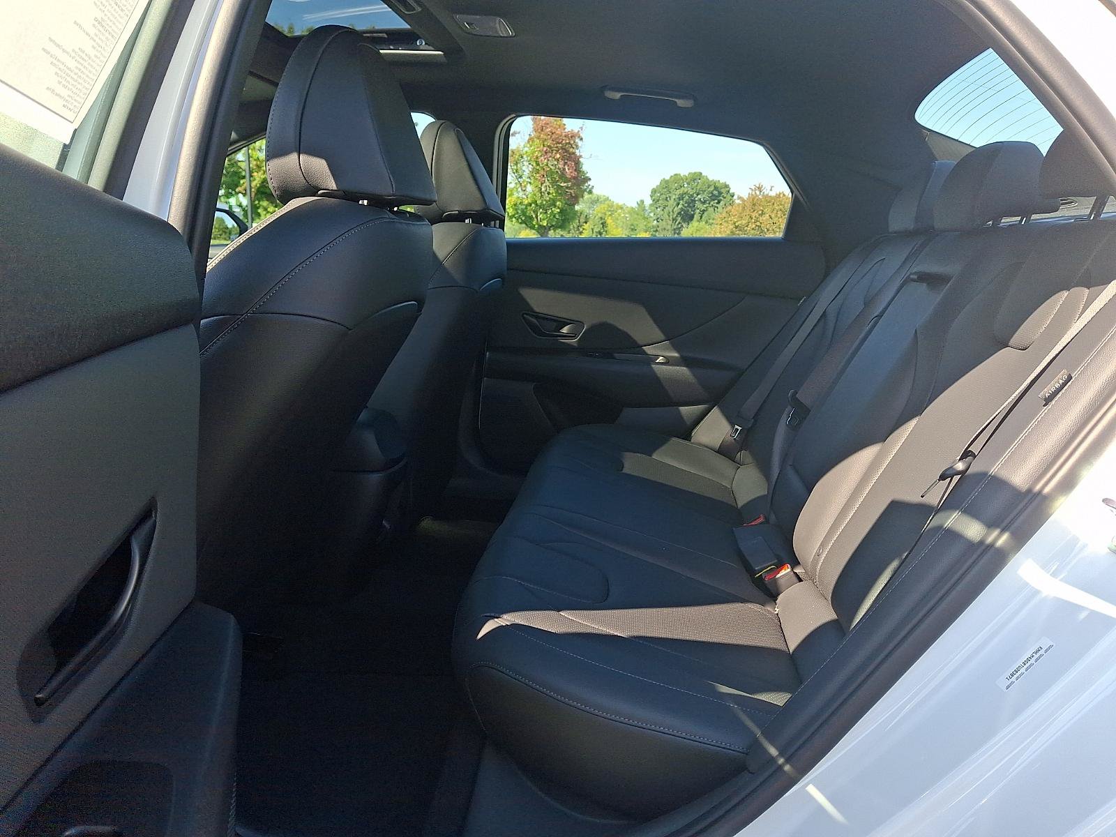 New 2026 Hyundai Elantra SEL Sport FWD image 5