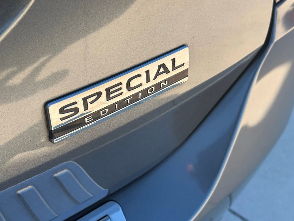 Used 2019 Nissan Rogue S w/ Special Edition Package FWD image 33