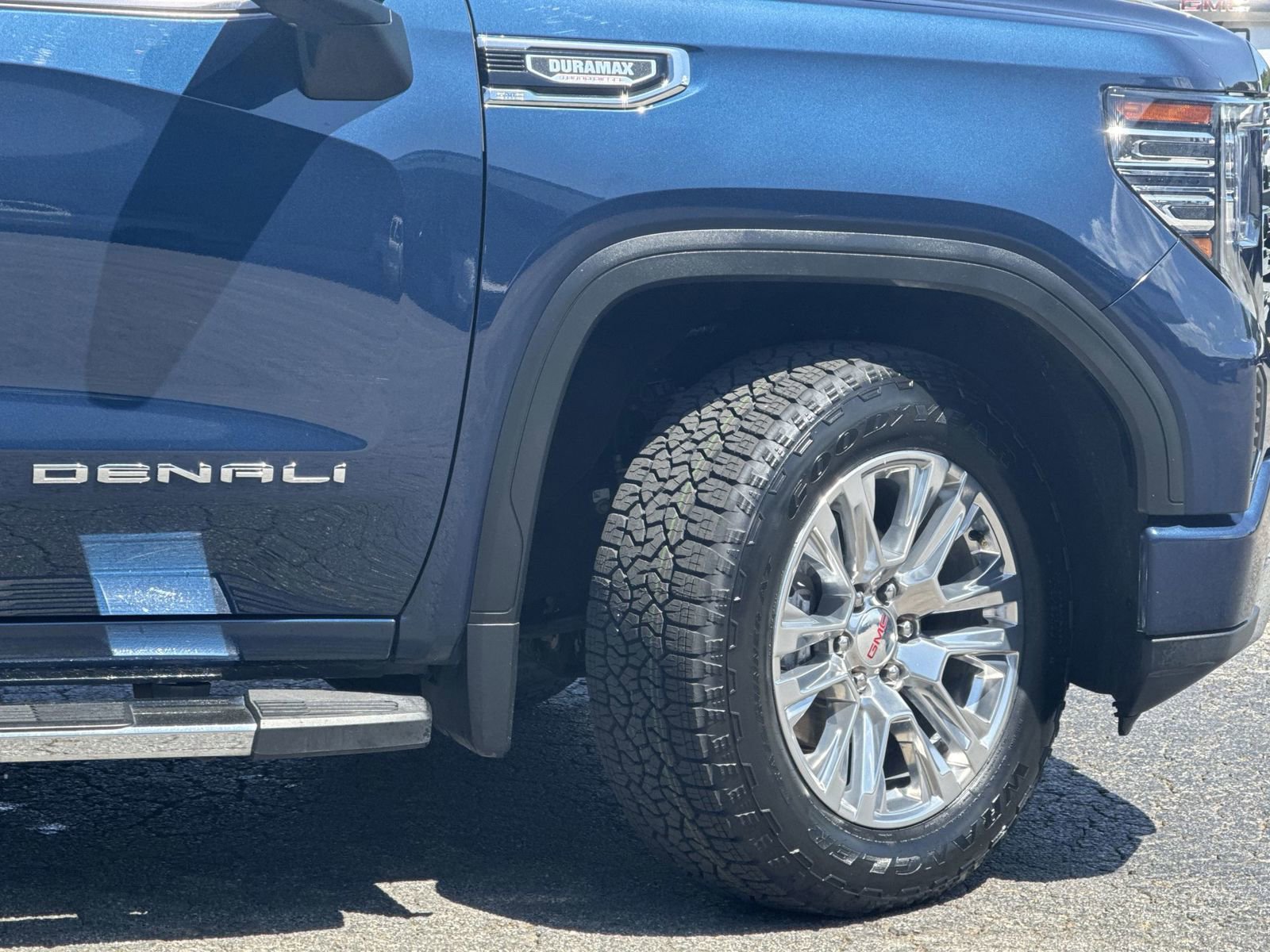 Certified 2023 GMC Sierra 1500 Denali image 12