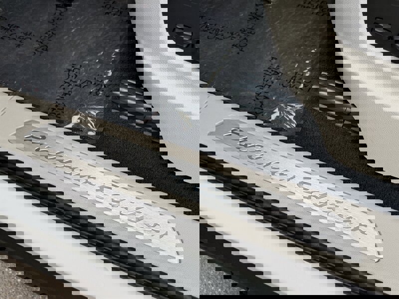 Used 2023 Porsche Cayenne S Platinum w/ Premium Package Plus image 27