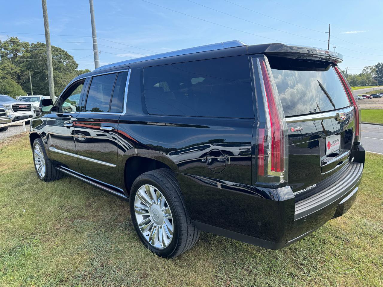 Used 2020 Cadillac Escalade ESV Platinum AWD/4WD image 20