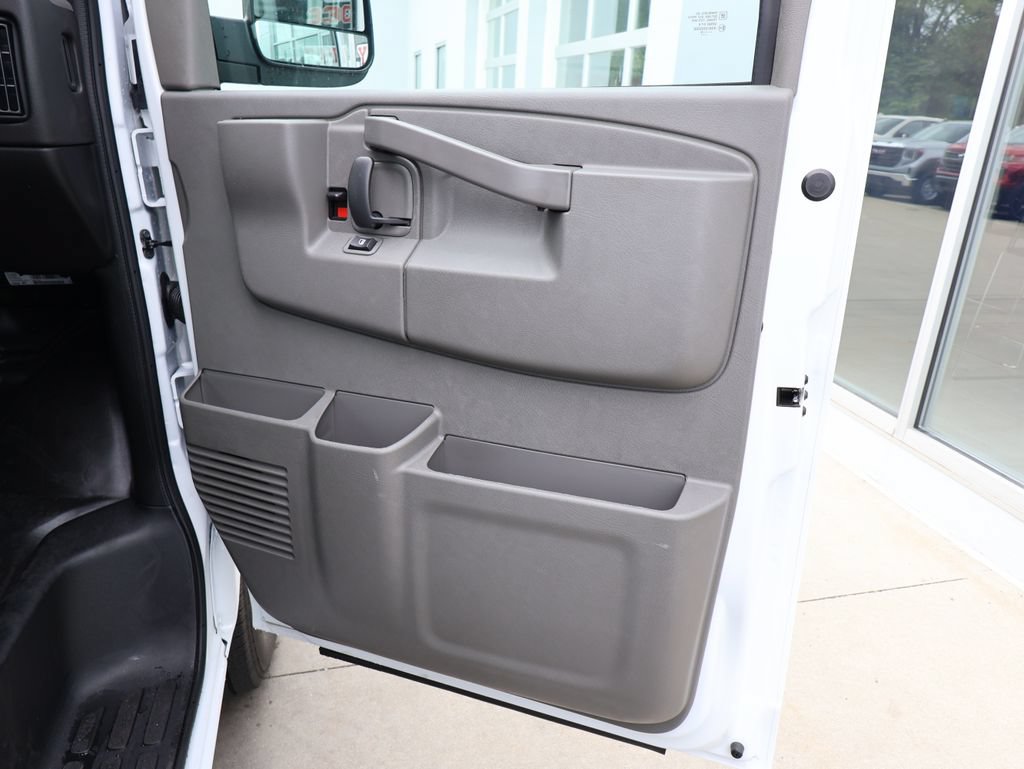 New 2026 Chevrolet Express 3500 Extended w/ Driver Convenience Package RWD image 25