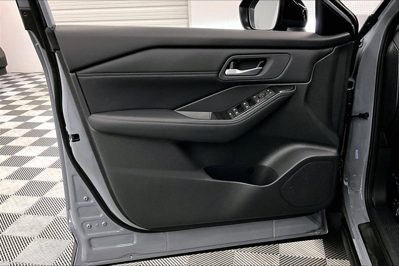 New 2026 Nissan Rogue Dark Armor AWD/4WD image 57