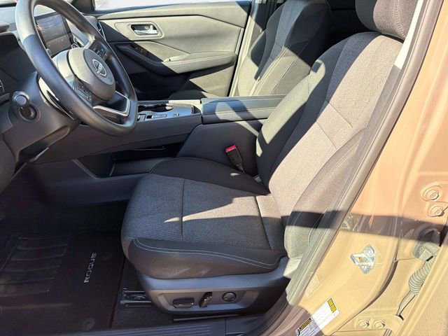 Used 2024 Nissan Rogue SV image 21