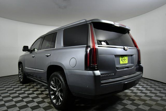 Used 2020 Cadillac Escalade Platinum AWD/4WD image 14