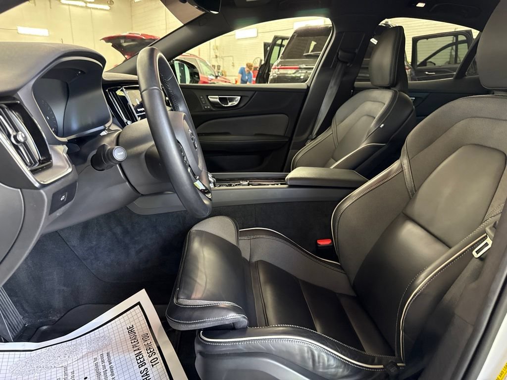 Used 2024 Volvo S60 B5 Plus w/ Climate Package AWD/4WD image 9