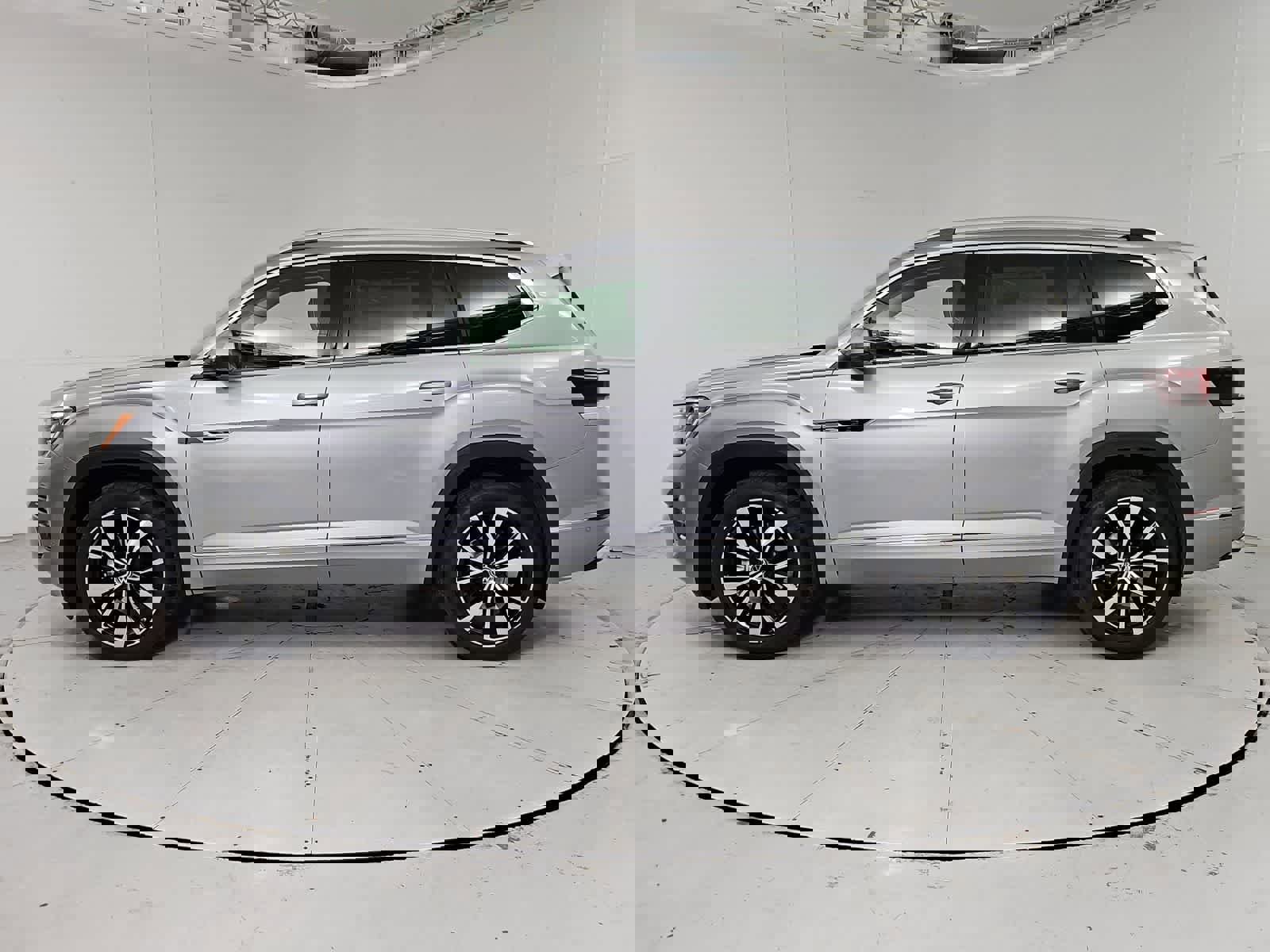 New 2026 Volkswagen Atlas SEL Premium R-Line image 3