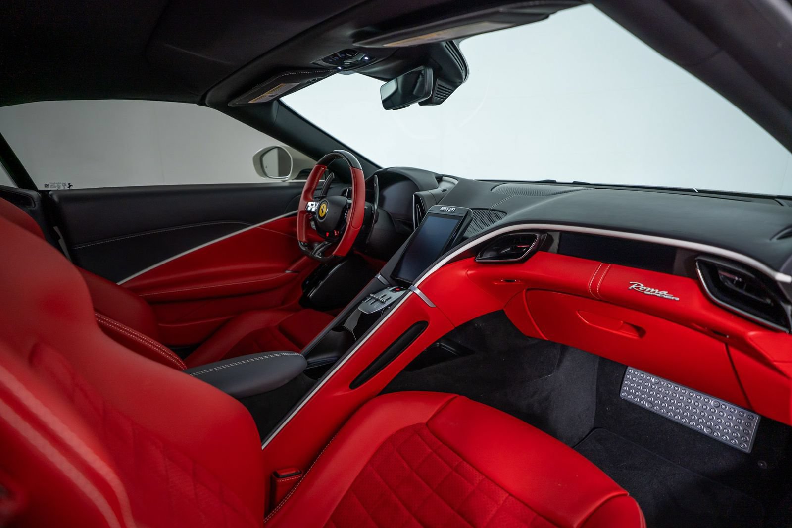 Certified 2025 Ferrari Roma Spider RWD image 44
