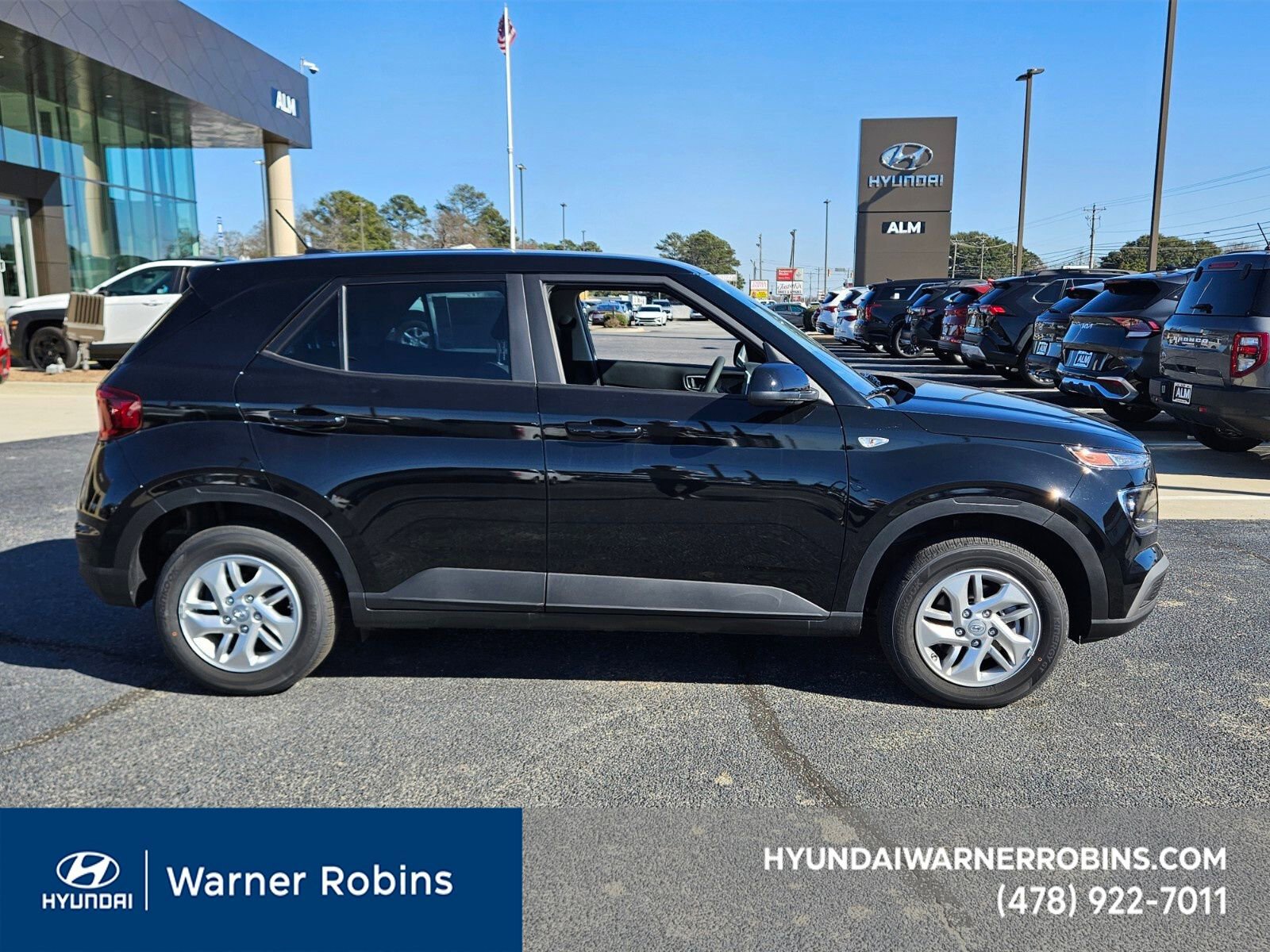 New 2026 Hyundai Venue SE image 13