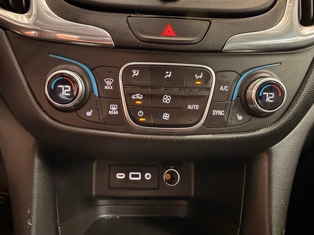 Used 2020 Chevrolet Equinox LT AWD/4WD image 16