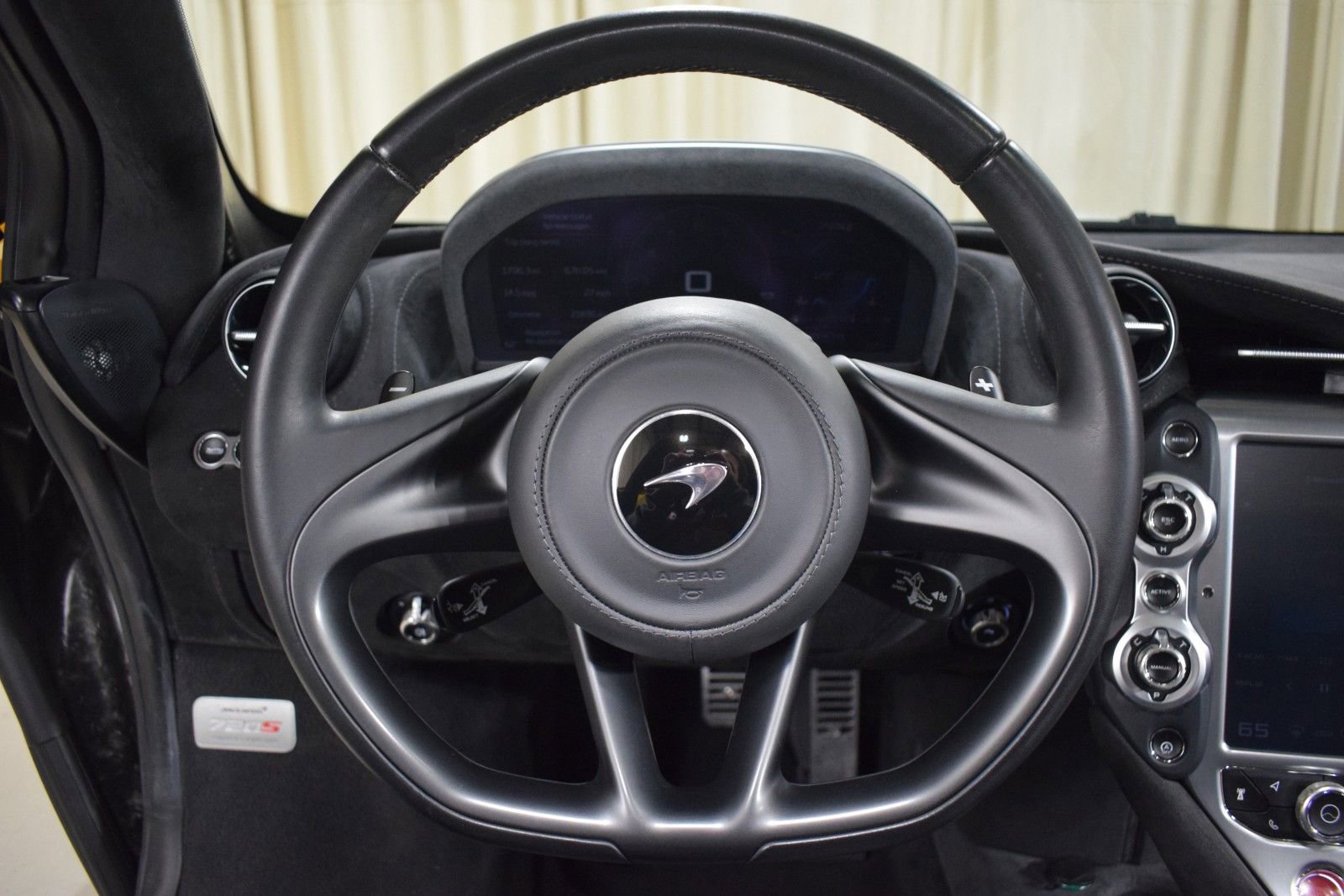 Used 2020 McLaren 720S Performance RWD image 24