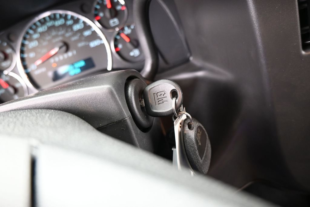 New 2026 Chevrolet Express 2500 Extended w/ Driver Convenience Package RWD image 26