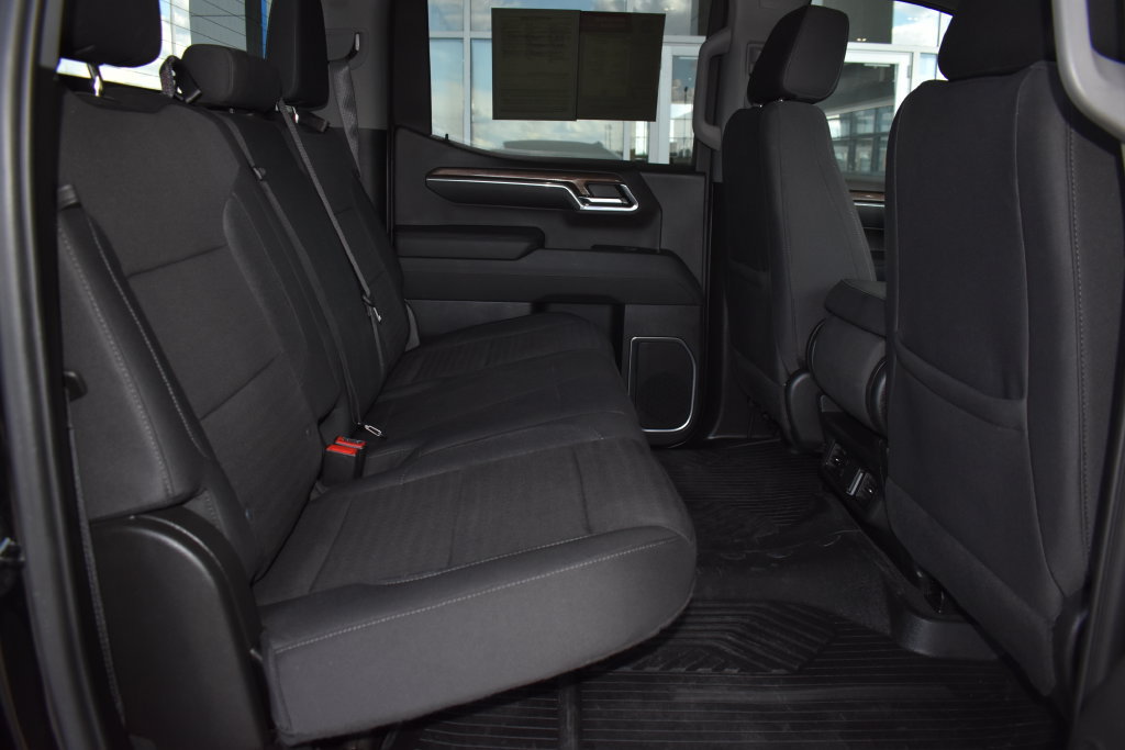Used 2024 Chevrolet Silverado 1500 LT AWD/4WD image 17