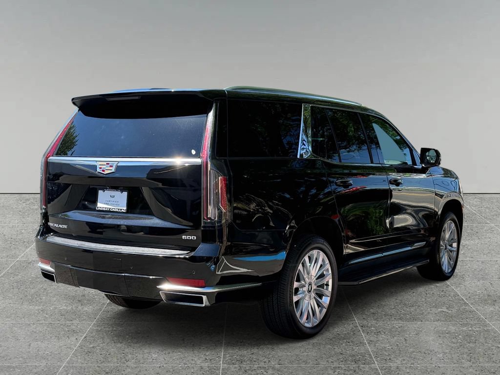 Used 2024 Cadillac Escalade Luxury AWD/4WD image 10