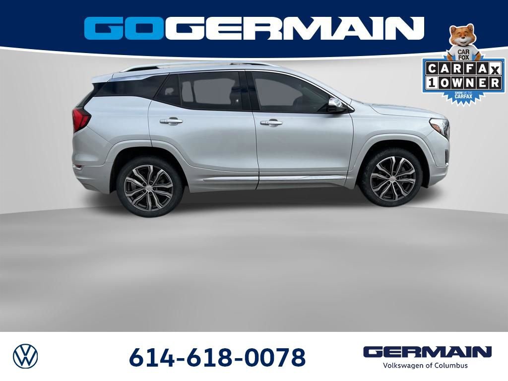 Used 2020 GMC Terrain Denali w/ Denali Premium Package AWD/4WD image 11