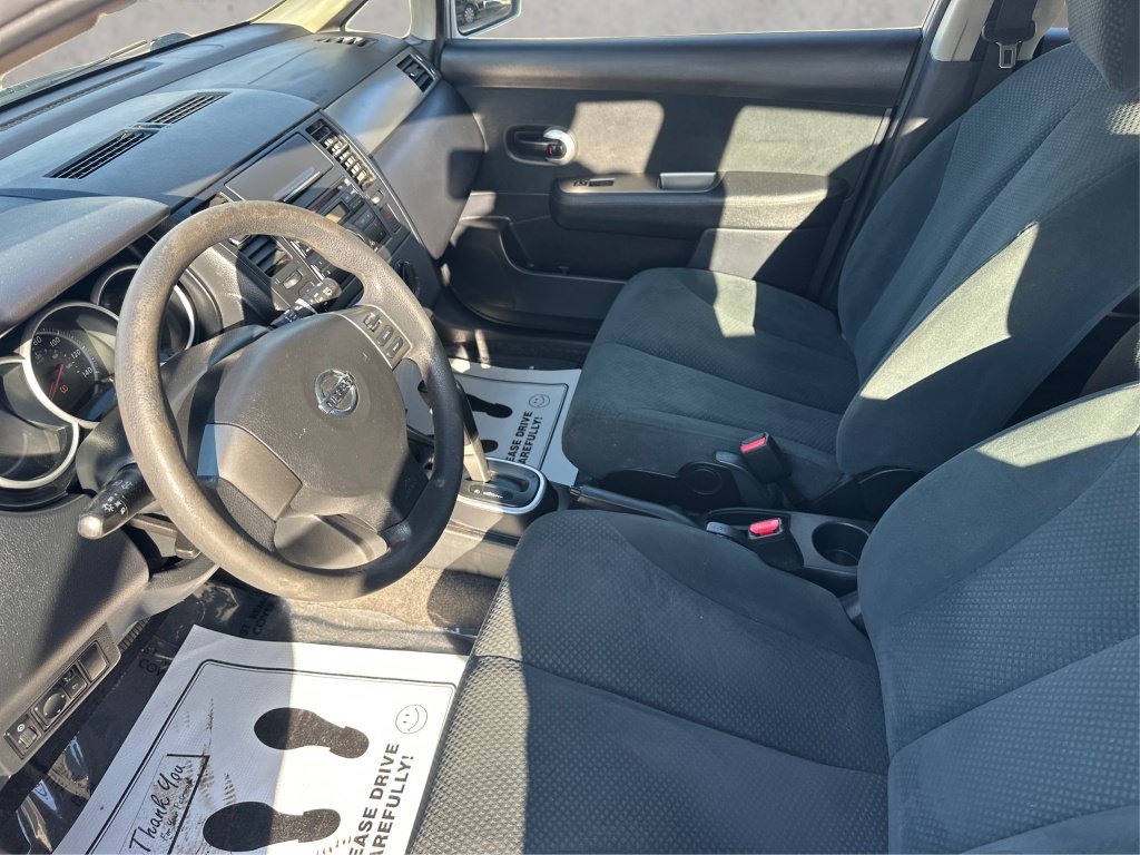 Used 2011 Nissan Versa 1.8 S w/ Plus Pkg FWD image 11