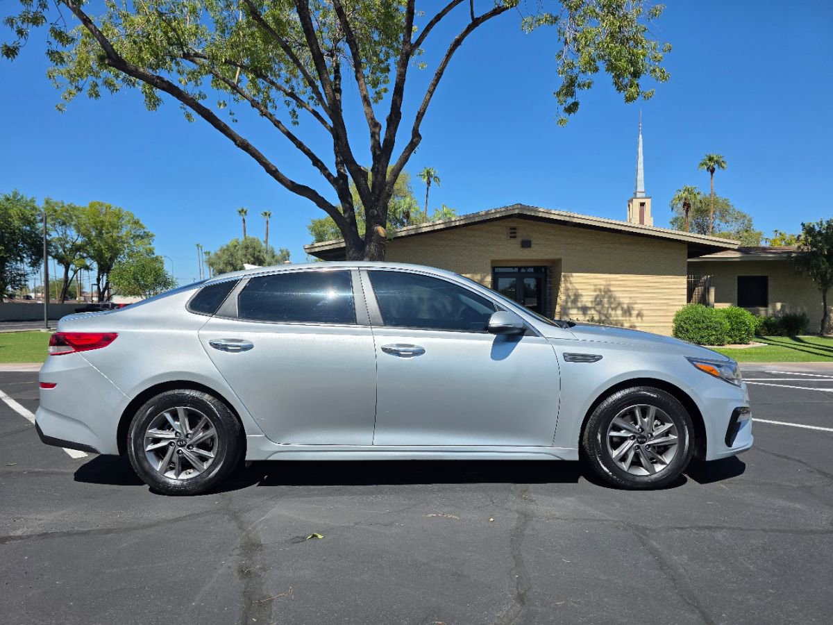 Used 2019 Kia Optima LX image 3