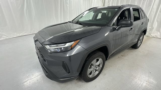 Used 2024 Toyota RAV4 LE image 7