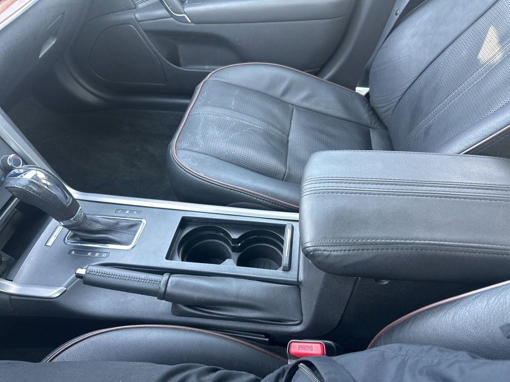 Used 2012 Lincoln MKZ image 25