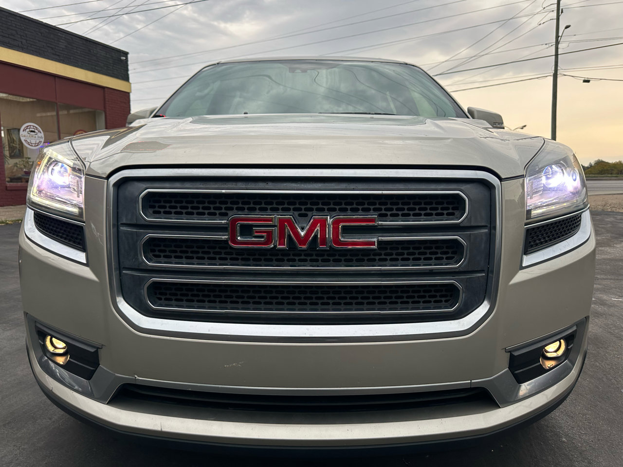 Used 2017 GMC Acadia Limited SLT image 16