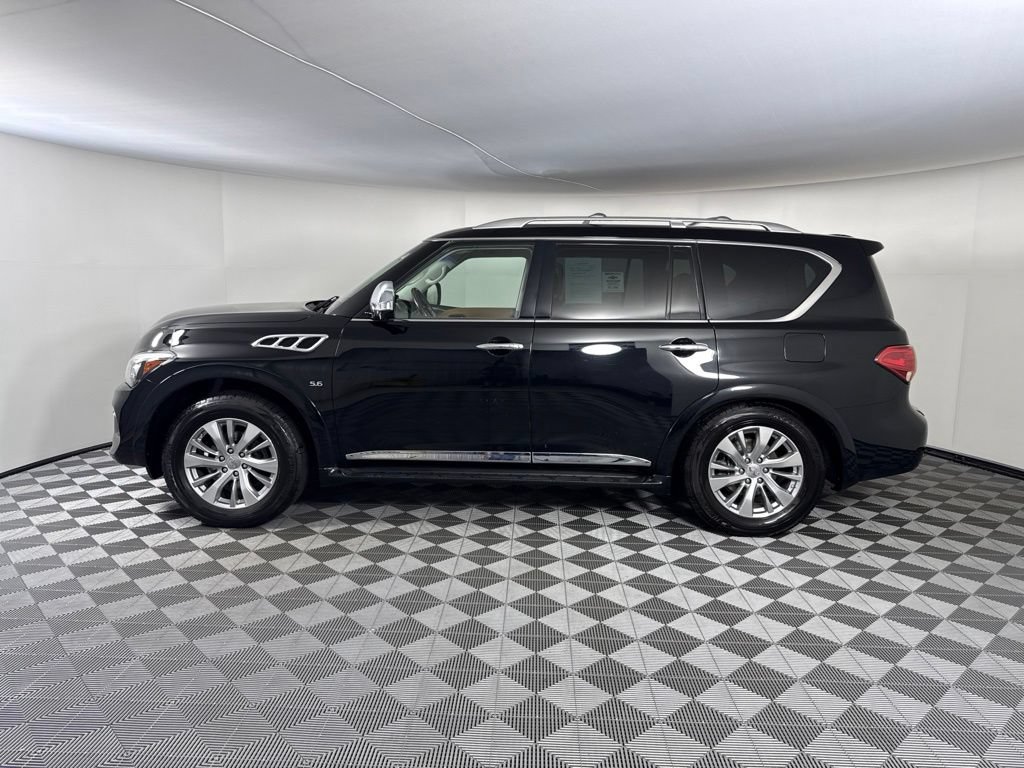 Used 2016 INFINITI QX80 4WD w/ Signature Edition Package image 2