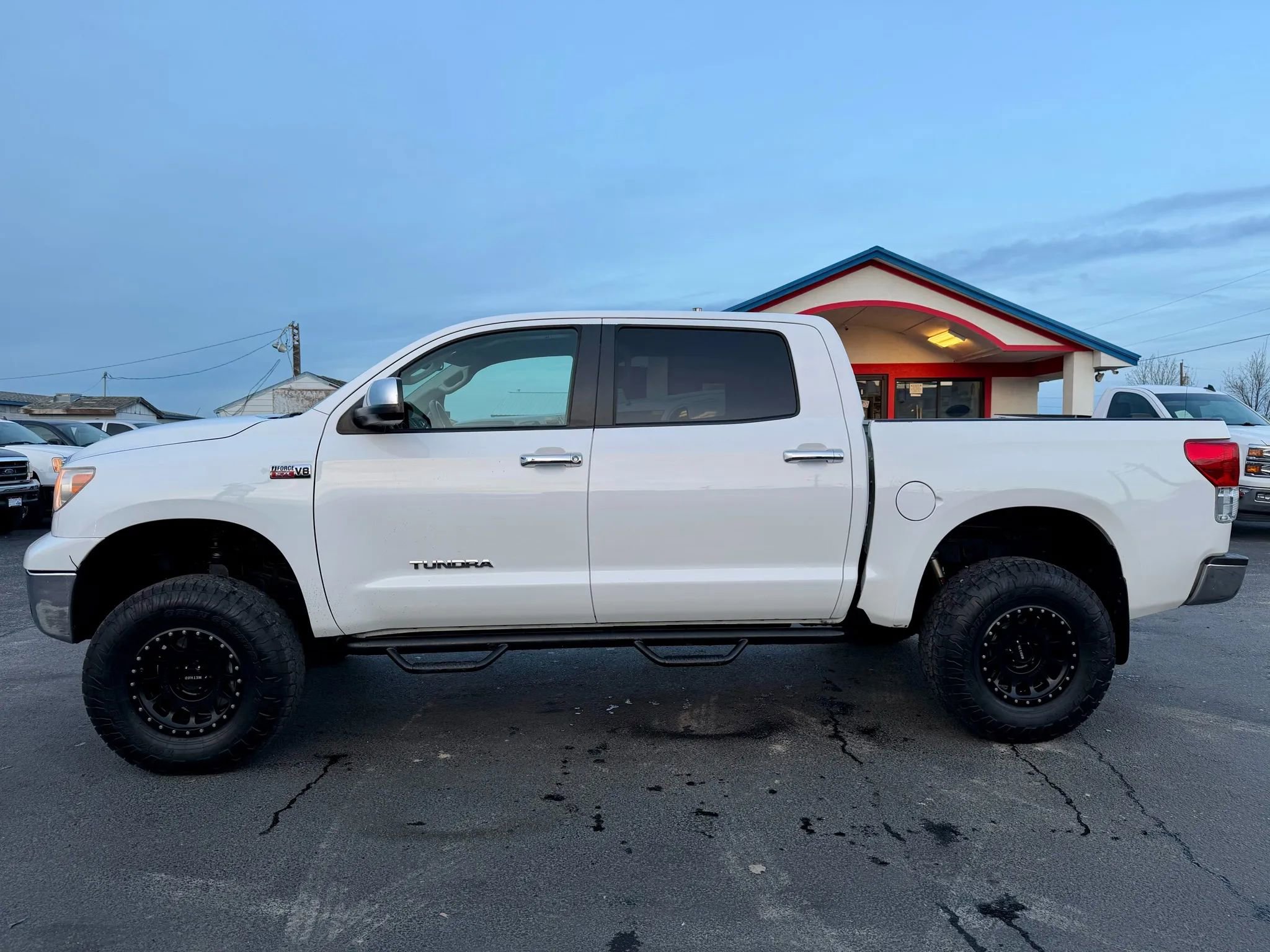 Used 2012 Toyota Tundra 4x4 CrewMax w/ Tow Pkg image 2