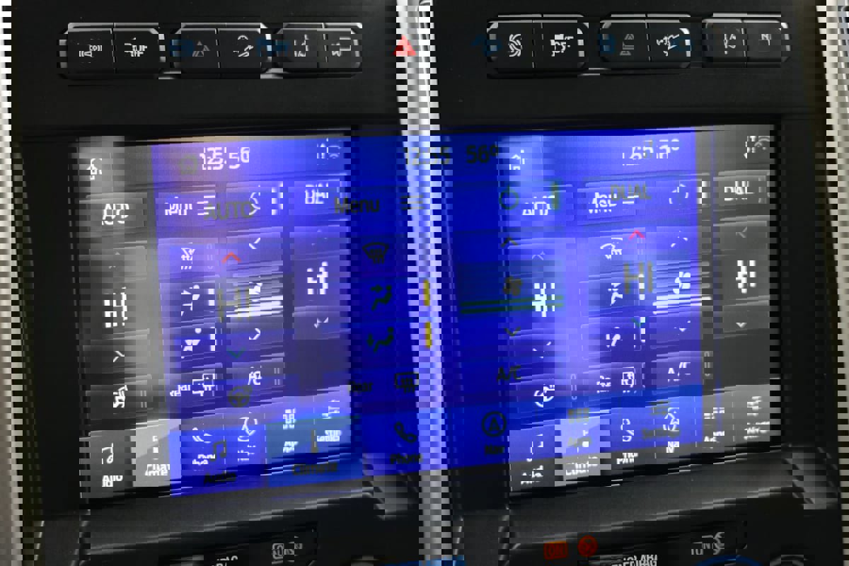 Used 2020 Ford F450 Lariat w/ Lariat Ultimate Package image 35