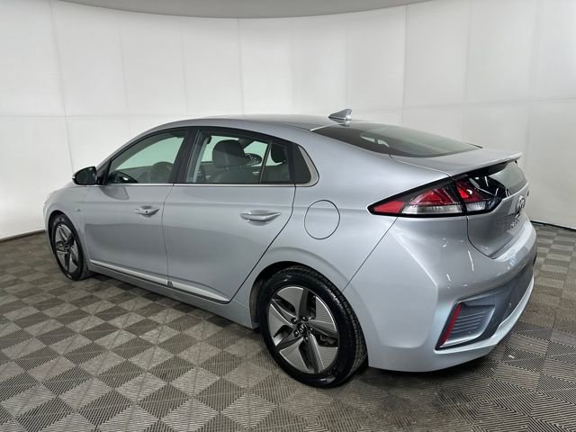 Used 2020 Hyundai Ioniq Limited image 5