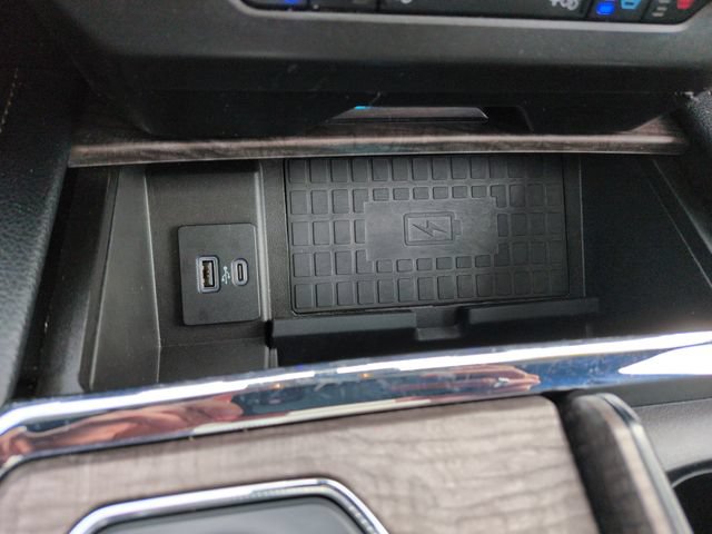Certified 2020 Ford Expedition Limited w/ Special Edition Package AWD/4WD image 51